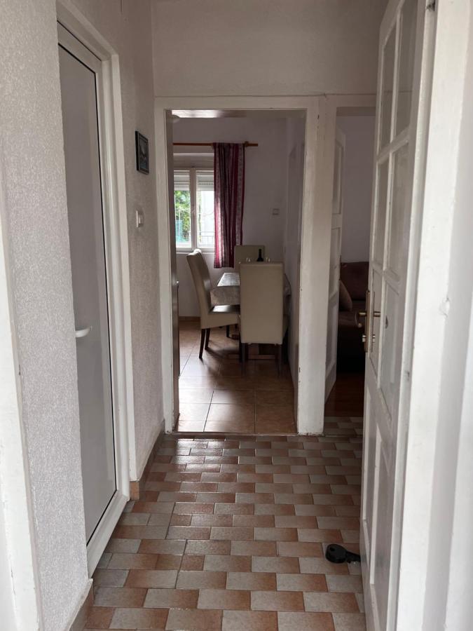 Apartments Radulovic 苏托莫雷 外观 照片
