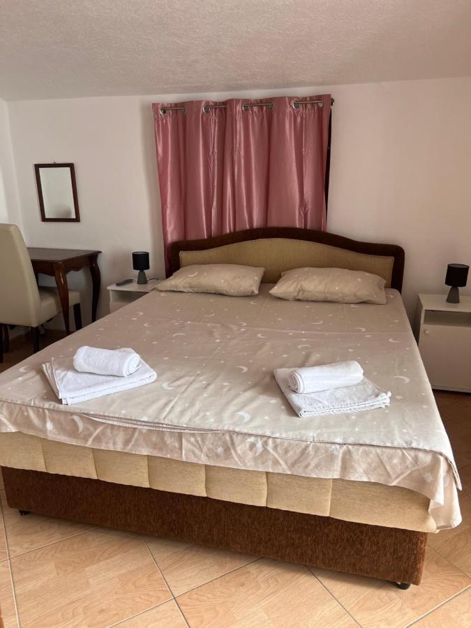 Apartments Radulovic 苏托莫雷 外观 照片