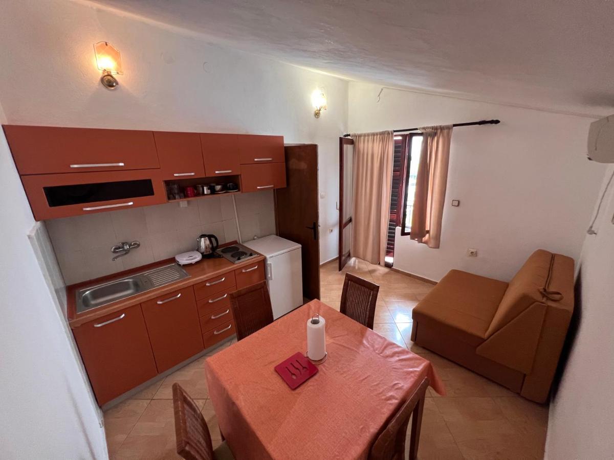 Apartments Radulovic 苏托莫雷 外观 照片