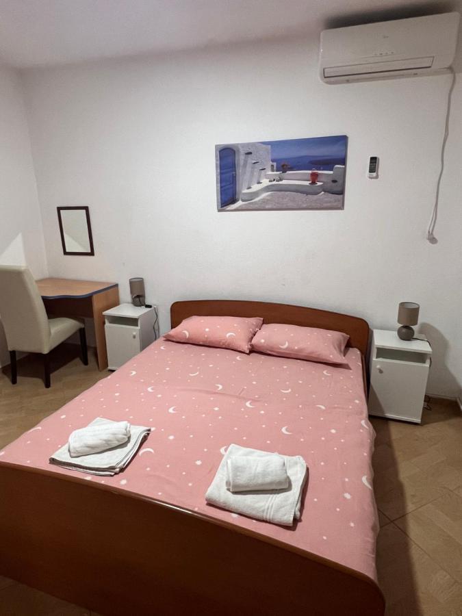 Apartments Radulovic 苏托莫雷 外观 照片