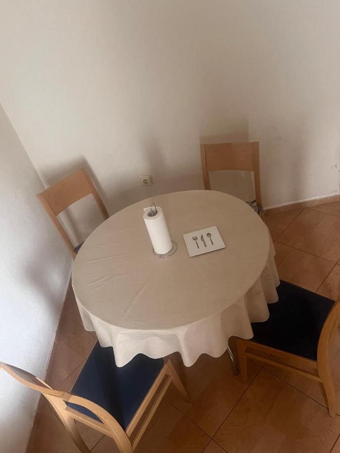 Apartments Radulovic 苏托莫雷 外观 照片