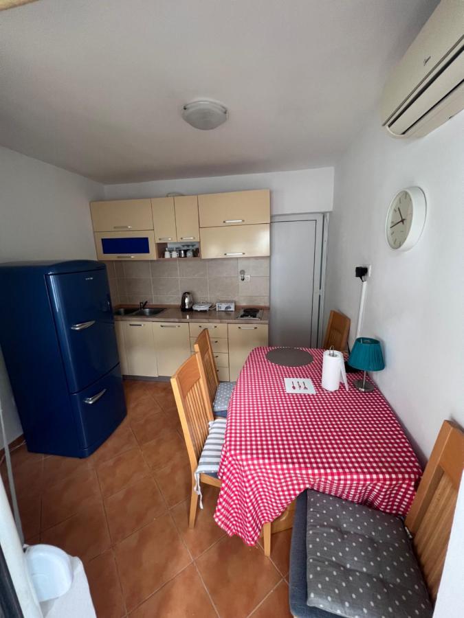 Apartments Radulovic 苏托莫雷 外观 照片